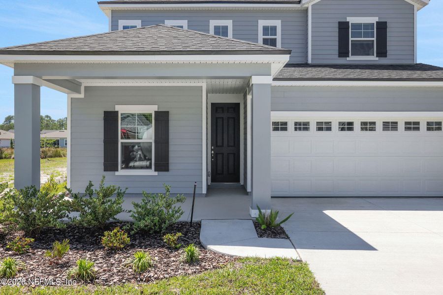 Exterior details and patio area of a home in Hyland Trail, Green Cove Springs (Image 25).