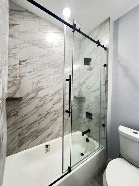 Furnished interior view inside a new home in , Granbury (Image 5).