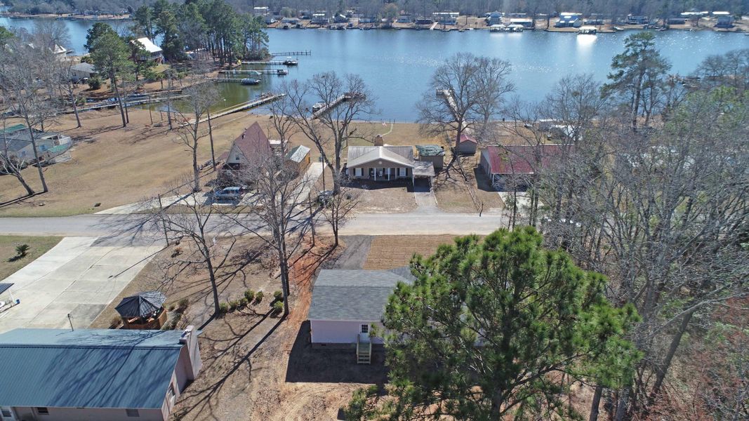 Image 50 of a home in .