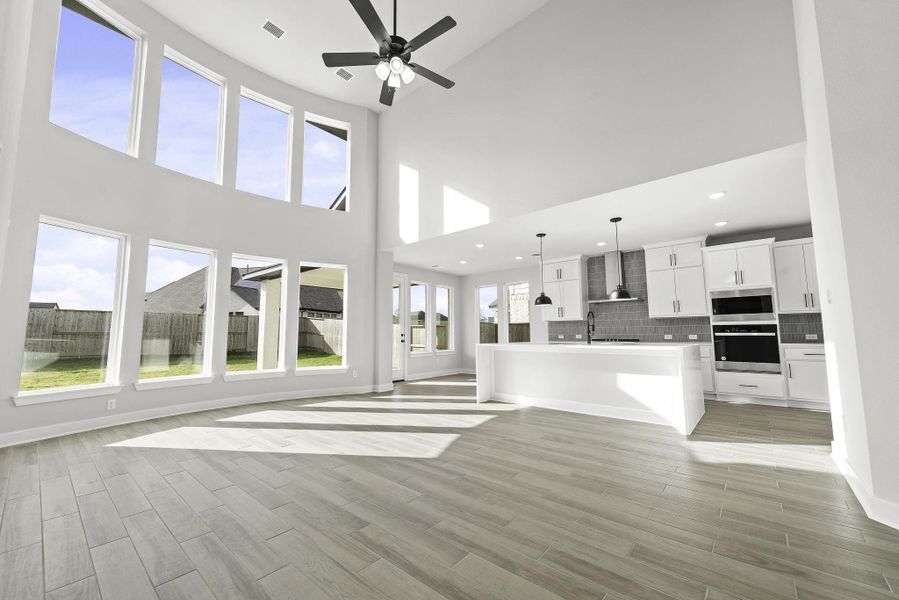 Representative image. Features, specifications, selections and colors may vary. Representative image. Features, specifications, selections and colors may vary.