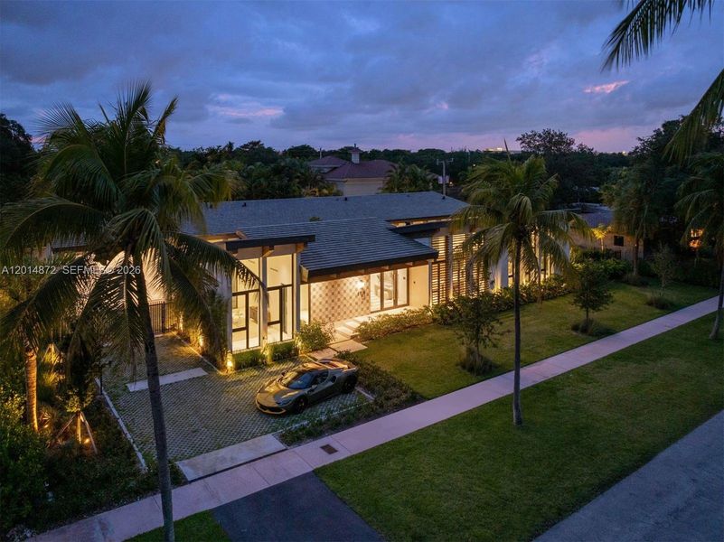 Exterior details and patio area of a home in , Coral Gables (Image 26). Exterior details and patio area of a home in , Coral Gables (Image 26).
