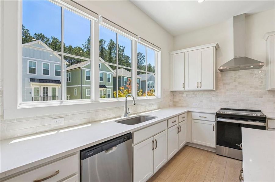 Furnished interior view inside a new home in , Alpharetta (Image 14).