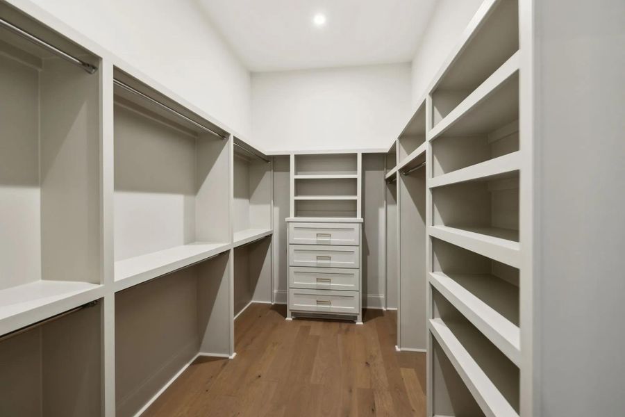 The Elmsley E Primary Suite Bedroom Closet The Elmsley E Primary Suite Bedroom Closet