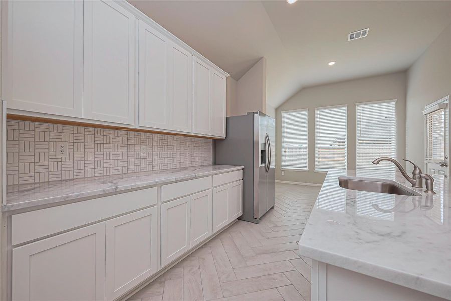 Furnished interior view inside a new home in La Segarra, Brookshire (Image 11).