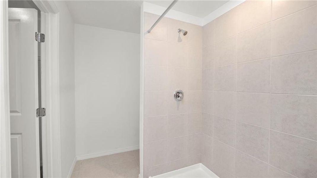 Image 43 of a home in Cypress Point at Lake Parker: The Estates.