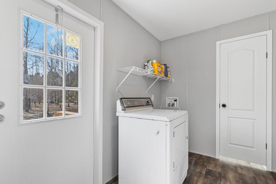 Furnished interior view inside a new home in , Cottageville (Image 34).