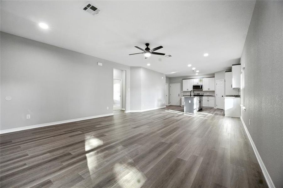 Image 20 of a home in .