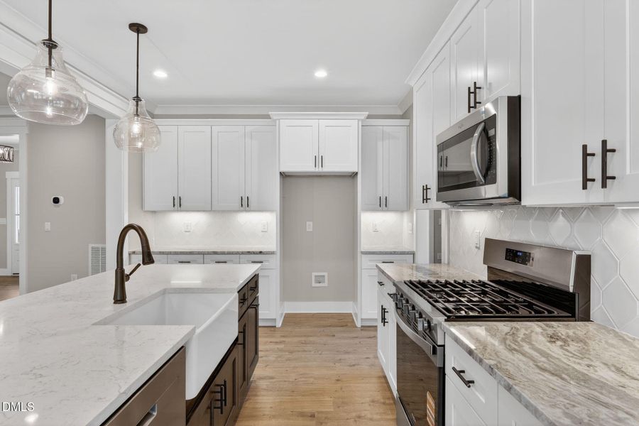 12-web-or-mls-529-hillard-ln-annice-broa