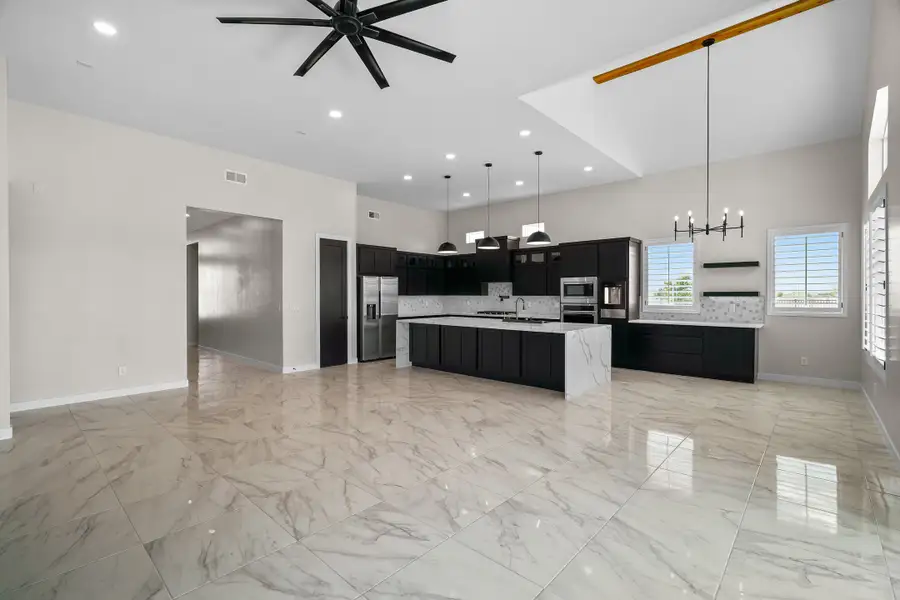 Furnished interior view inside a new home in Verdancia, El Paso (Image 4).