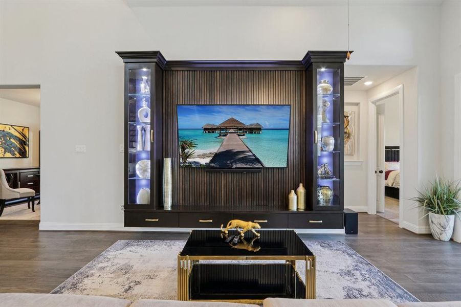 Furnished interior view inside a new home in , Northlake (Image 9).