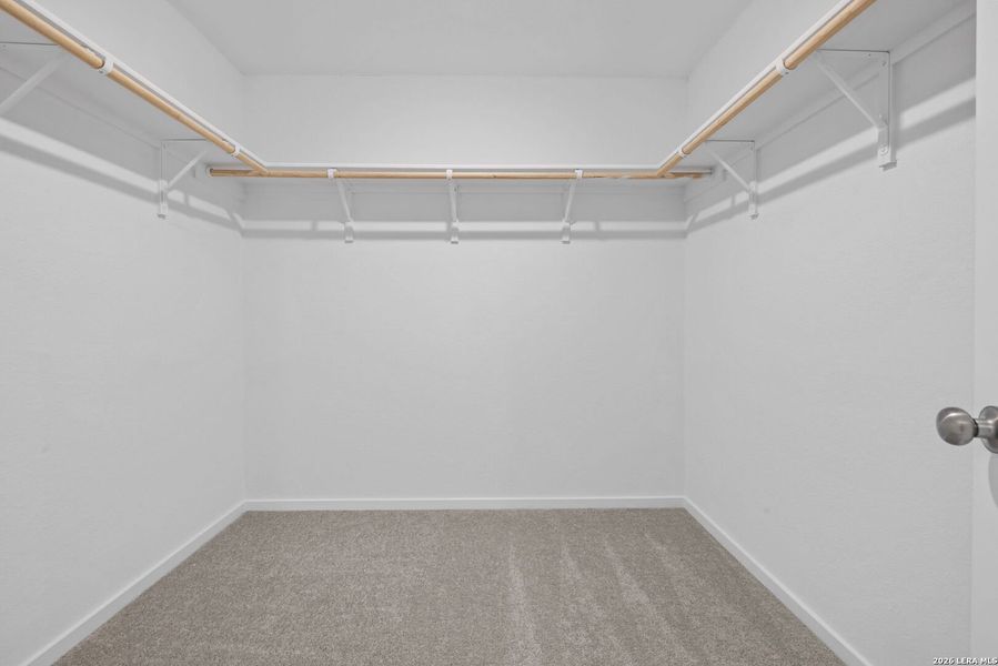 Spacious, unfurnished interior of a new home in Voss Farms, New Braunfels (Image 18).