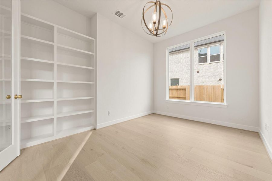 Spacious, unfurnished interior of a new home in ARTAVIA®, Conroe (Image 16).