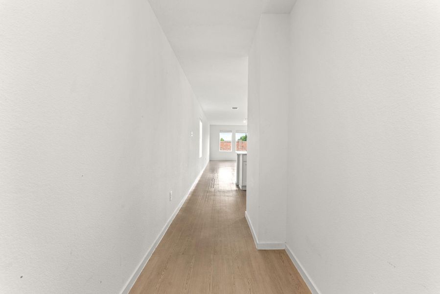 Spacious, unfurnished interior of a new home in , Katy (Image 26).