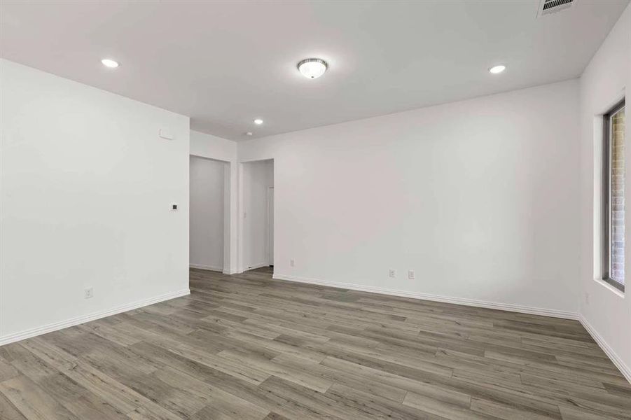 Spacious, unfurnished interior of a new home in Brookshire at Legacy Hills, Celina (Image 21). Spacious, unfurnished interior of a new home in Brookshire at Legacy Hills, Celina (Image 21).