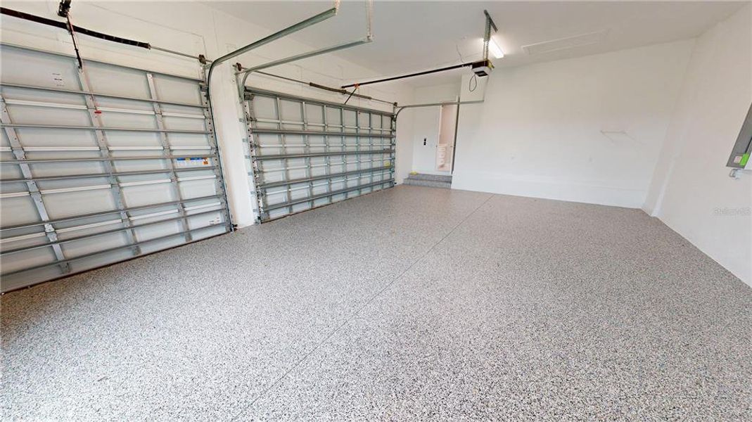 Spacious, unfurnished interior of a new home in , Punta Gorda (Image 35).