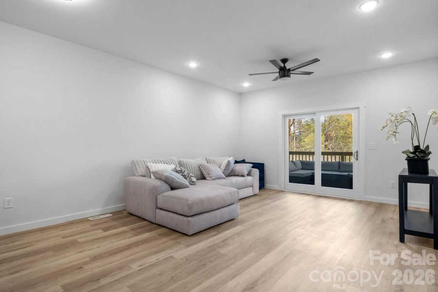 Furnished interior view inside a new home in , Hickory (Image 13).