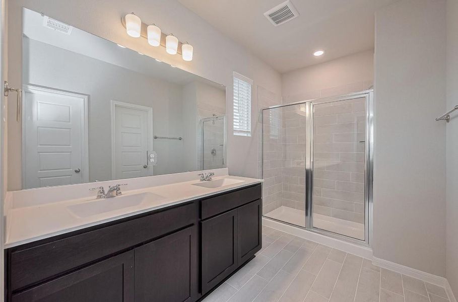 Furnished interior view inside a new home in River Ranch, Dayton (Image 8).