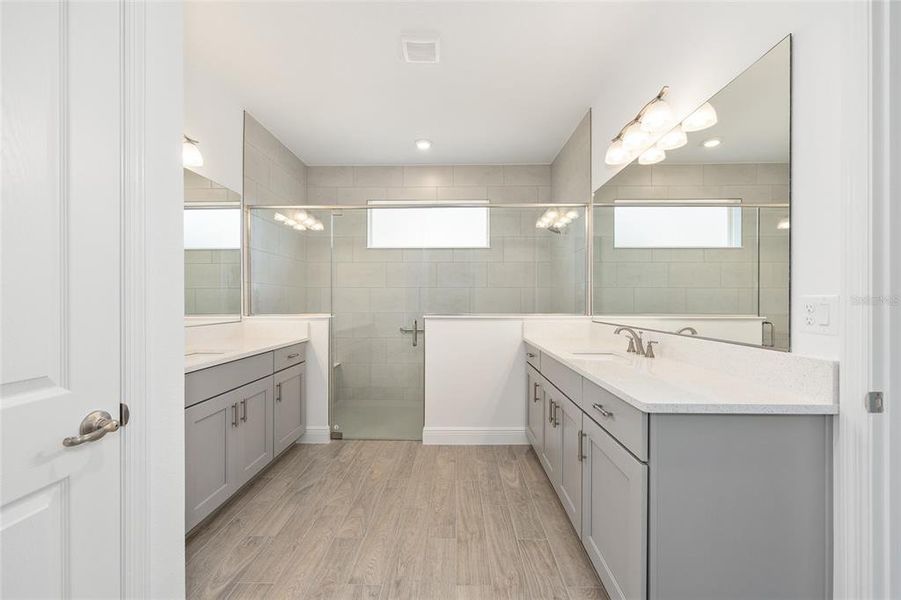 Furnished interior view inside a new home in , Ocala (Image 9).