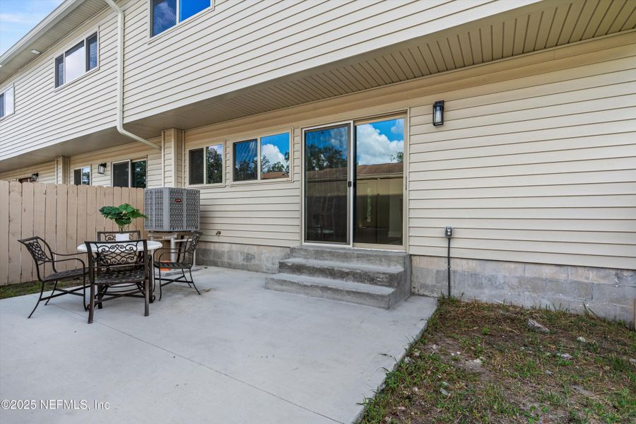 Exterior details and patio area of a home in , Jacksonville (Image 19).