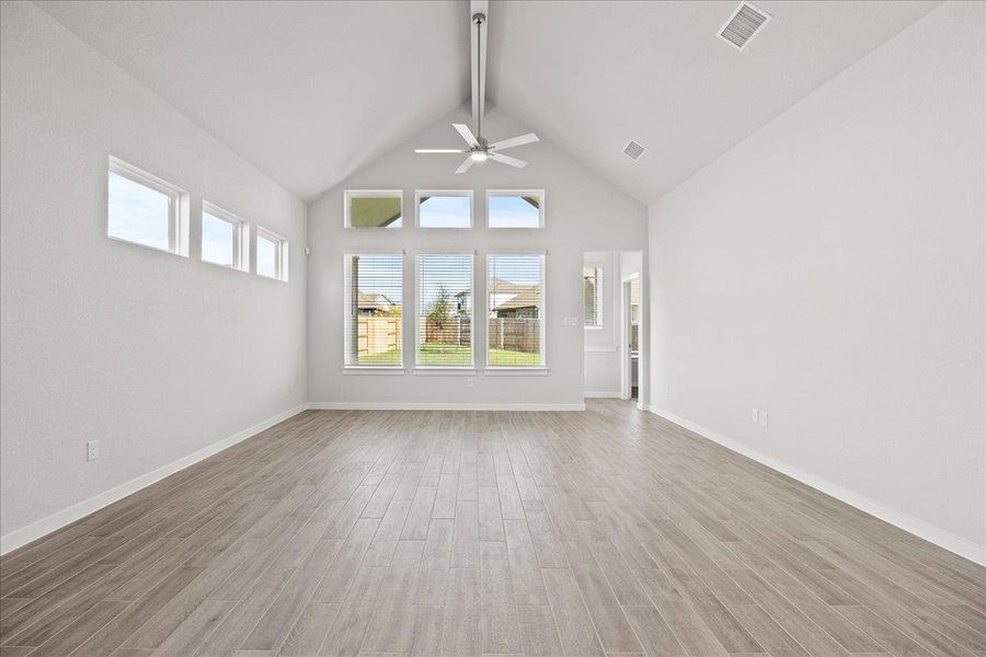 MOVE IN READY! MOVE IN READY!