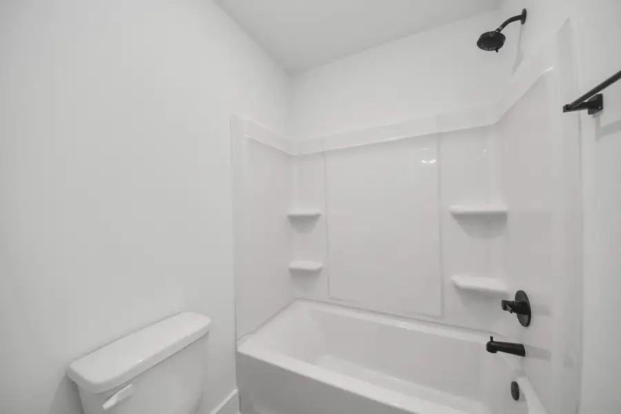 Tub/shower combo in secondary bath