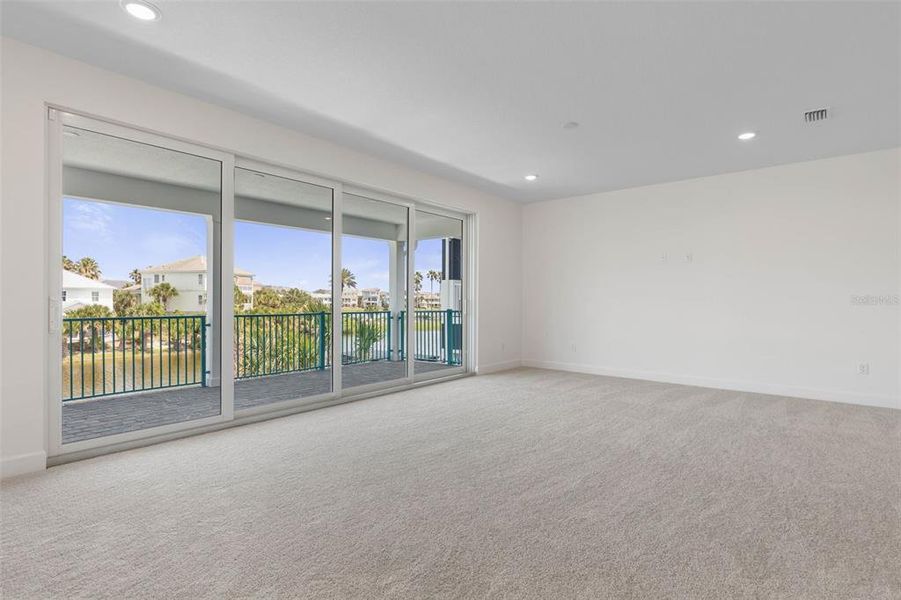 Spacious, unfurnished interior of a new home in , Palm Coast (Image 68).