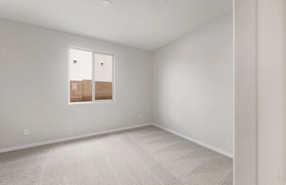 Spacious, unfurnished interior of a new home in Artisan at Asante, Surprise (Image 16).