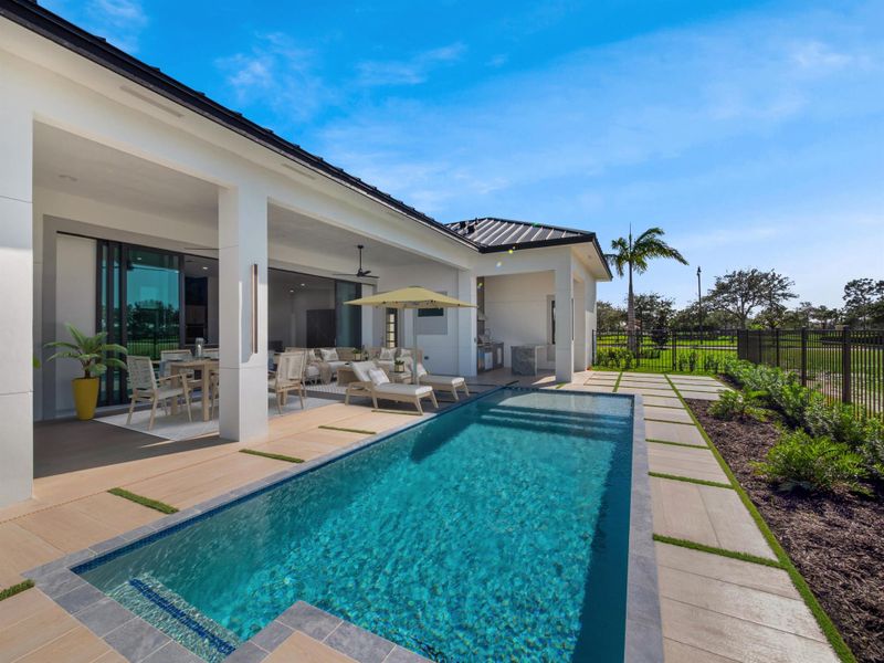 Exterior details and patio area of a home in , Port St. Lucie (Image 33).