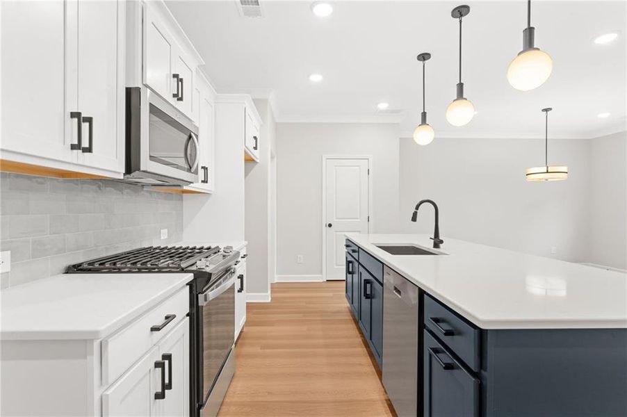 Furnished interior view inside a new home in Cherokee Township, Acworth (Image 7).