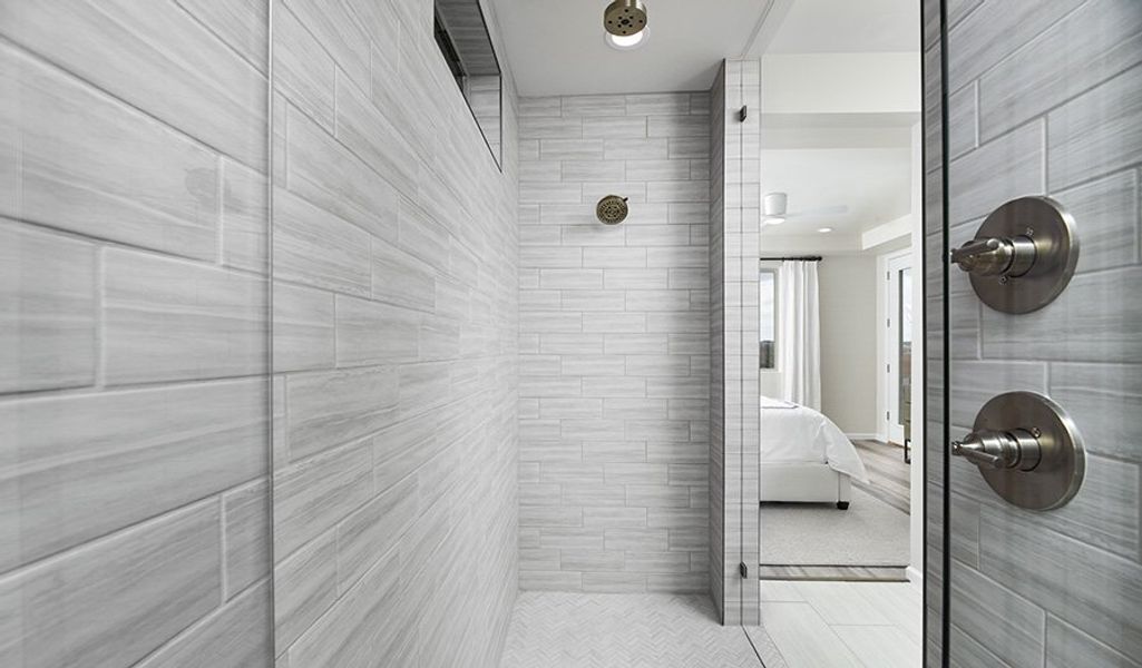 Augusta-Q740-VistaMontebella bathroom