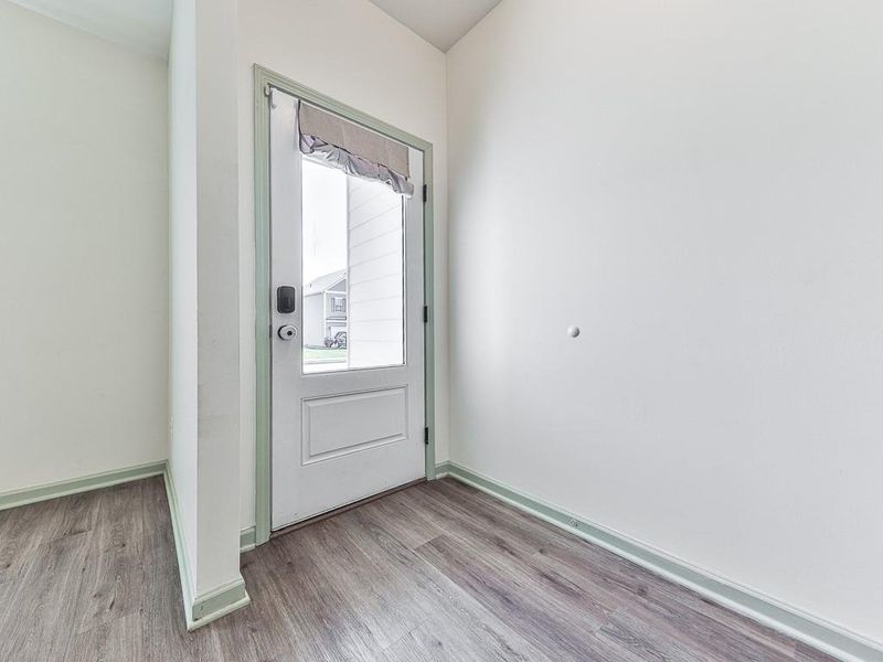 Spacious, unfurnished interior of a new home in , Cartersville (Image 23).