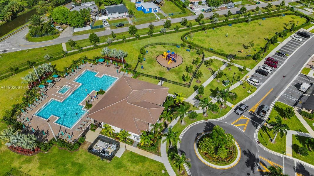 Community amenities in Westview: Provence Collection, Miami (Image 28). Community amenities in Westview: Provence Collection, Miami (Image 28).