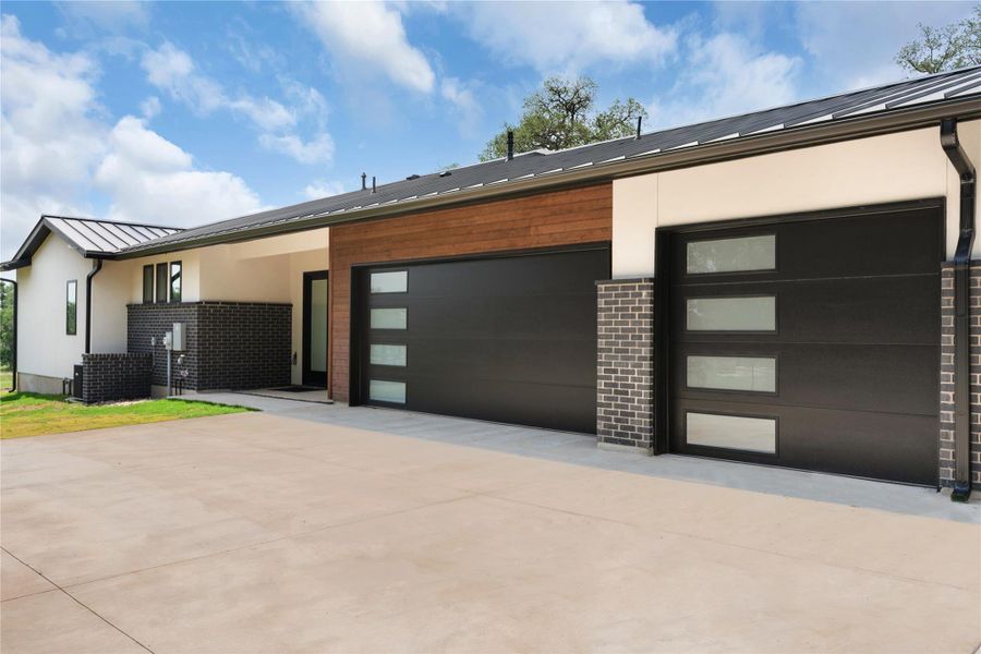 Front exterior of a new home in , Salado, TX, highlighting curb appeal (Image 2). Front exterior of a new home in , Salado, TX, highlighting curb appeal (Image 2).