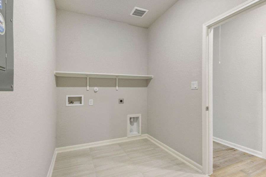 Photo is not of the actual home but is an inspirational photo of builder’s model home and may depict options, furnishings, and/or decorator features that are not included.