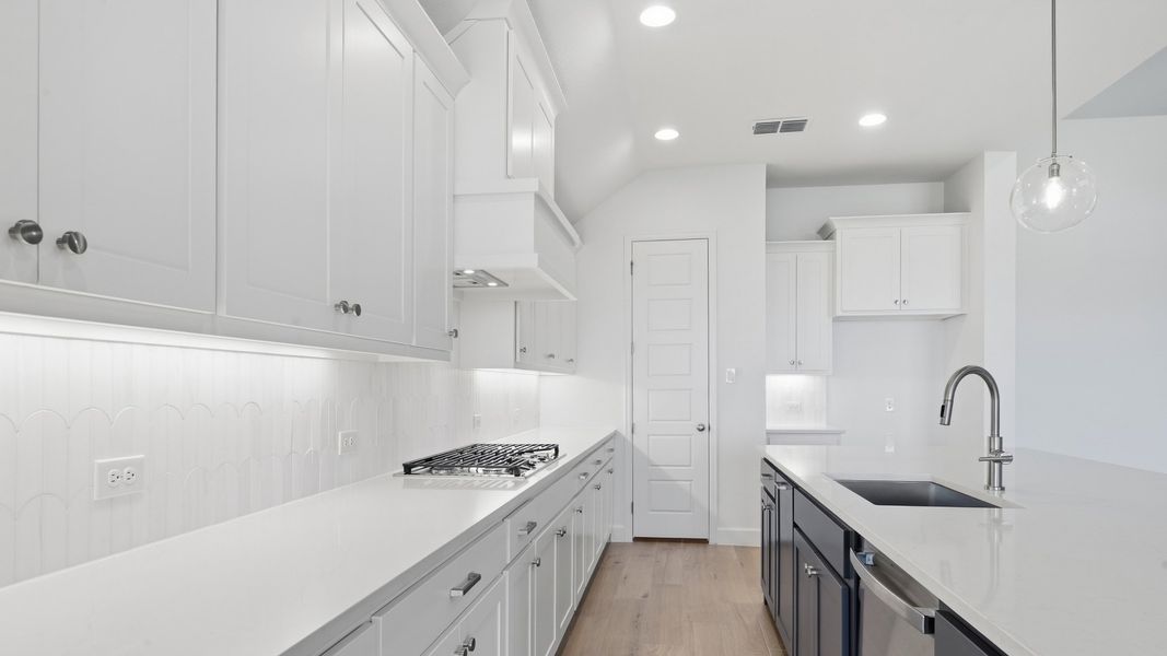 Furnished interior view inside a new home in Sweetgrass, Haslet (Image 12).