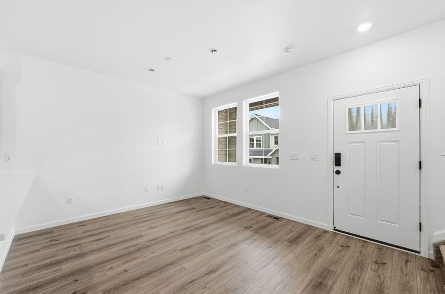 Spacious, unfurnished interior of a new home in Trailstone Townhomes - The Westerly Collection, Arvada (Image 12).