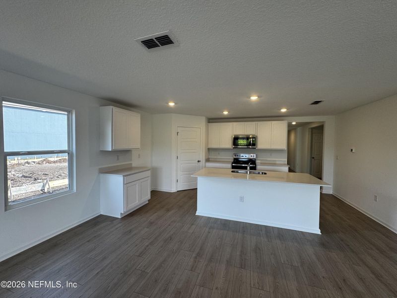 Furnished interior view inside a new home in , Jacksonville (Image 19).