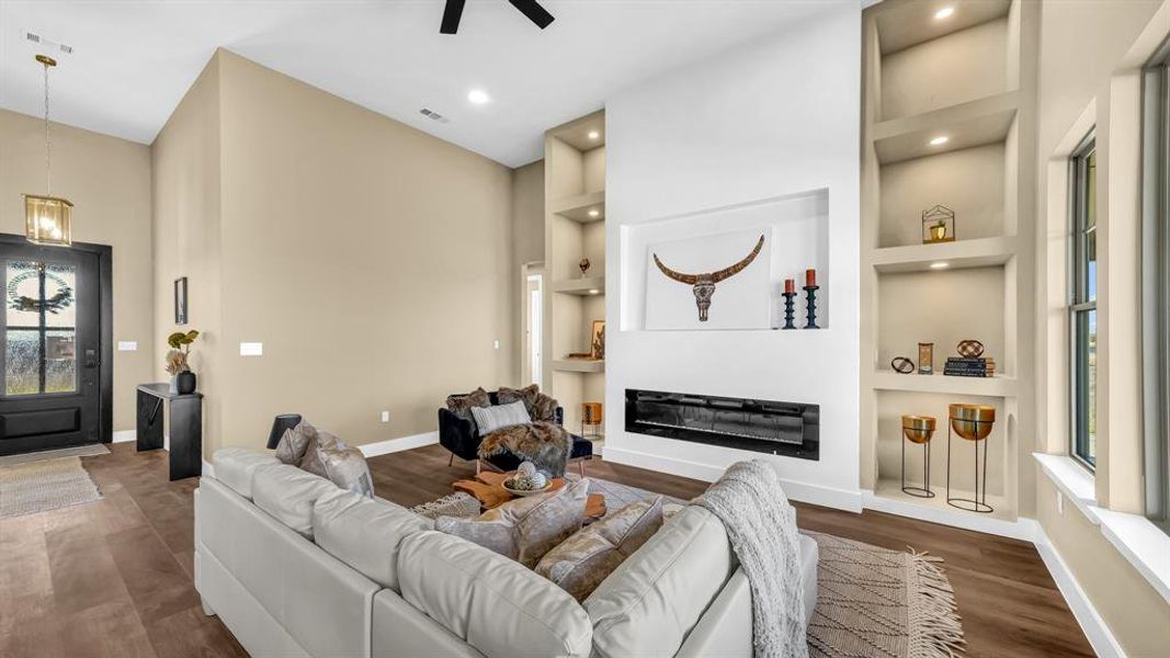 Furnished interior view inside a new home in Saddle Crest Estates, Weatherford (Image 5). Furnished interior view inside a new home in Saddle Crest Estates, Weatherford (Image 5).