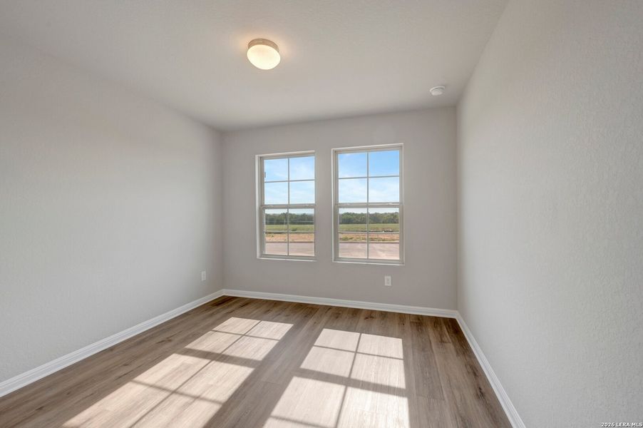 Spacious, unfurnished interior of a new home in Mesquite Ridge, San Antonio (Image 29).