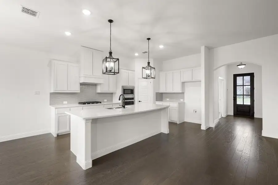 7725 Sweet Sorghum- Kitchen-2