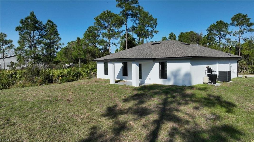 Exterior details and patio area of a home in , Lehigh Acres (Image 20). Exterior details and patio area of a home in , Lehigh Acres (Image 20).