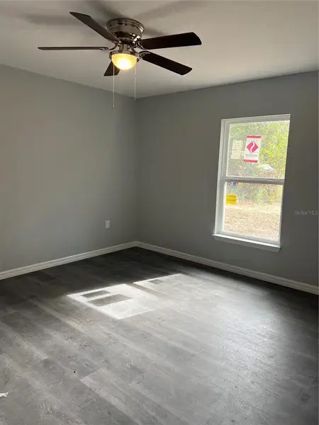 Spacious, unfurnished interior of a new home in , Ocala (Image 7).