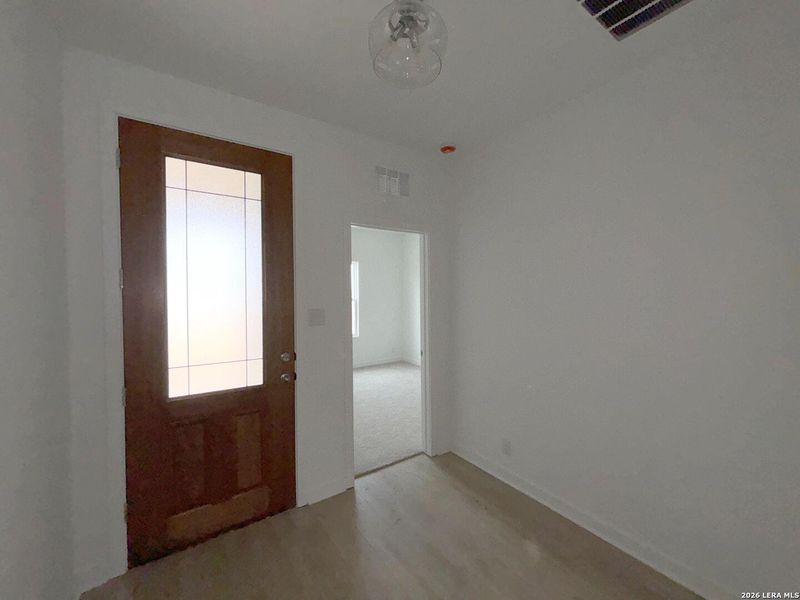 Spacious, unfurnished interior of a new home in Saddlebrook Ranch, Schertz (Image 29). Spacious, unfurnished interior of a new home in Saddlebrook Ranch, Schertz (Image 29).