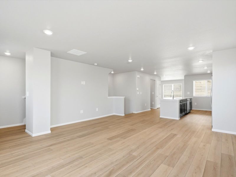 Spacious, unfurnished interior of a new home in Three Hills, Morrison (Image 10).