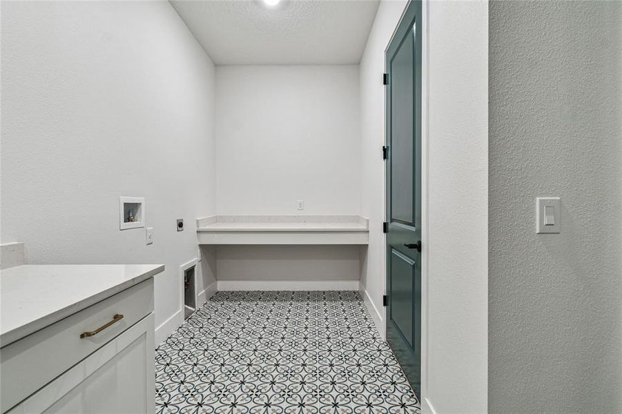 Furnished interior view inside a new home in Palmera Wellen Park - Classic Series, Venice (Image 15).