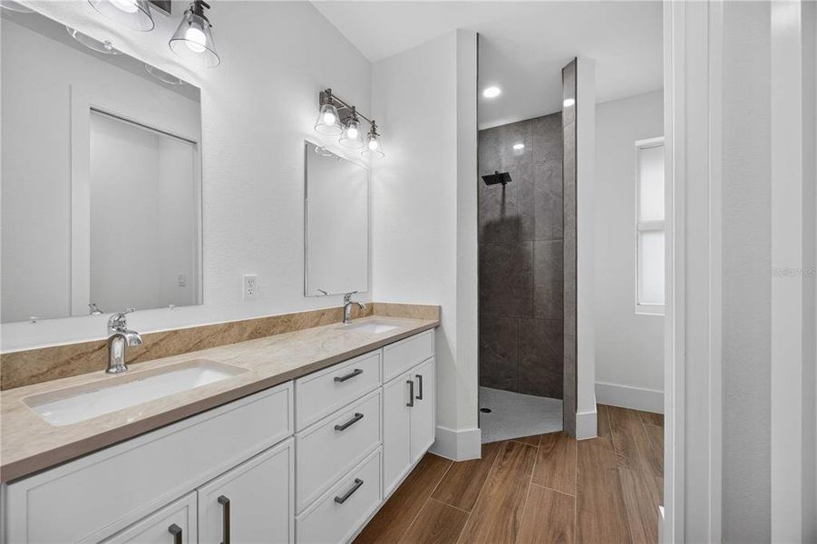 Furnished interior view inside a new home in , Port Charlotte (Image 13).