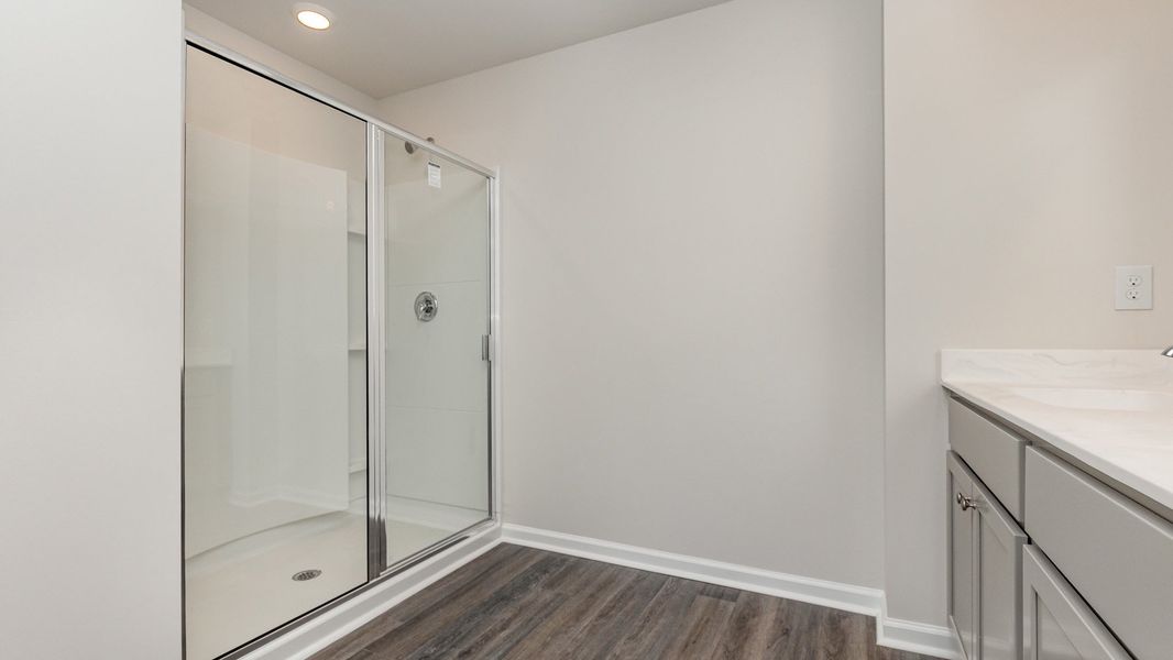 Spacious, unfurnished interior of a new home in Sandridge Park, Little River (Image 17).