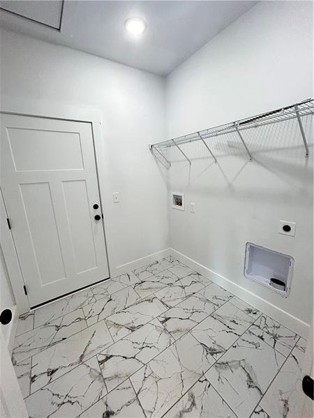 Spacious, unfurnished interior of a new home in , Dalton (Image 14).