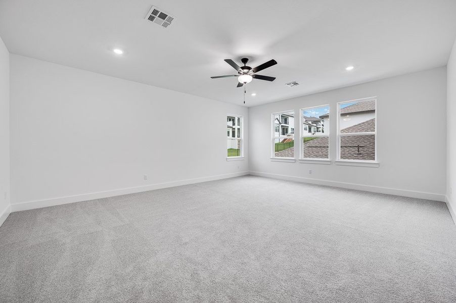 Representative unfurnished interior of a home built from the Palladium by Taylor Morrison in Travisso Naples Collection, Leander (Image 13).