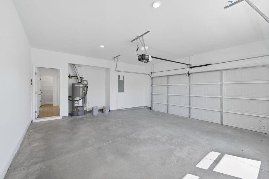 Spacious, unfurnished interior of a new home in Watson Park, Snellville (Image 22). Spacious, unfurnished interior of a new home in Watson Park, Snellville (Image 22).